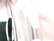 妹子自慰 脱掉内裤自摸逼逼翘着屁股诱人肥逼道具抽插呻吟