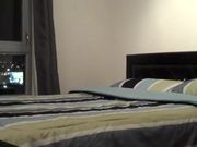 鸡巴插着逼还手指抠屁眼