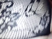 黑色镂空情趣内衣小肥逼被大鸡巴男友双插下面的水真多