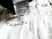 极品白虎嫩妹 摄像头前穿情趣内衣 用器具摆弄嫩穴 爽到飞起