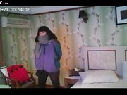 偷拍大冷天匆匆赶来在旅店打一炮的就走的情侣