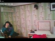 偷拍大冷天匆匆赶来在旅店打一炮的就走的情侣