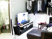 黑客破解家庭摄像头一家三口重点监控年轻貌身材很正点的女主人