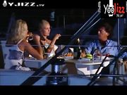 富二代花大价钱请数位二线小明星游艇party 沙滩上激情打炮