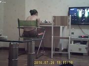 最近很红的骑士哥应邀双胞胎姐妹花一块玩