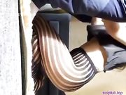 黑色丝袜女友跪舔超爽超诱惑