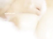 E奶超美胸型妹子配豹纹诱惑 连旁边的美女都欲罢不能