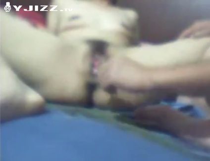 少妇家中约炮激情内射后不满足拿啤酒瓶强行塞