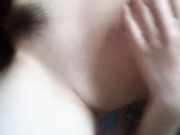 兄妹乱伦 哥哥家中调教瘦弱的妹妹 没想到一对奶子发育的挺好