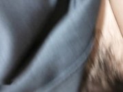 美女半醒状态享受着抽插带来的快感发出淫荡的喘息声!