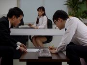 「你的处男之身…我要来夺走啦？」小心者的我、在办公室被诱惑