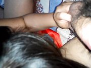 某网盘流出还在读书的大奶女友和男友视频,大奶乳交起来真爽