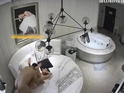 主题酒店偷拍偷情的男女