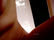 周末老婆发骚在沙发上张开大腿掰着BB让操