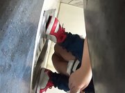 高铁列车偷拍乘务员美逼