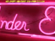 丑陋国王的美丽妃子