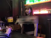 新 年 必 解 酒 吧 艷 遇