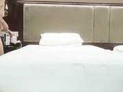 招嫖小卡片找来两个妹子玩双飞哈哈每天吃几个生蚝就是厉害