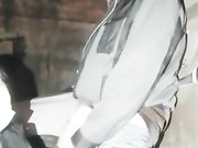 骚货女主播晚上跟两个大叔野战