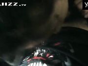 下班送女同事回家为了感谢我  在人来车往的路边给我舔鸡巴