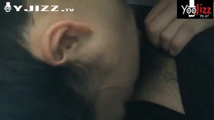 下班送女同事回家为了感谢我  在人来车往的路边给我舔鸡巴