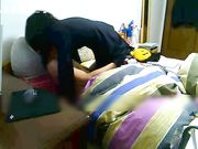 夫妻床上激情自拍 黑丝骚老婆表演一流口技