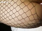 有钱就是大爷 富二代砸钱让模特陪一晚 舔脚趾丝袜诱惑被干了2小时没休息