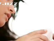 拉丁混血白虎妹超享受和美国大屌男友的唯美性爱