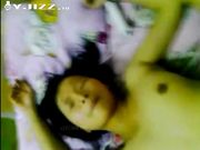 超粉嫩白虎妹被男友和按摩棒伺候直至高潮喷水