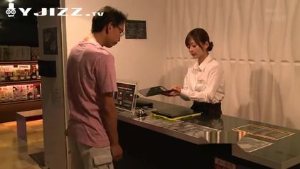 公司新来的超美大奶文员被同事强行插入 身体超柔软