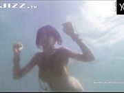 Milo Moiré行为艺术 变身蛙人 海底世界探索