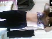 这么美的学生妹没人操 自己在房间拿根黄瓜插出了高潮