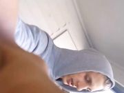 清纯漂亮高颜值混血亚裔美女与ROCK大屌男友阳台上啪啪啪白带还挺多的