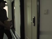 国产痴汉系快递员强奸篇寂寞少妇网购情趣用品收货时被快递员强干