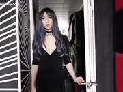 外站流出劲爆资源绝美女装大佬艾爷带着贞操锁调教胶衣伪娘秘书