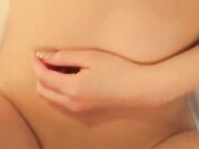 21岁完美身材 逼逼粉嫩 让人超有欲望 狂插到高潮