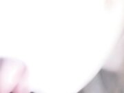 性瘾比较大的瑞雯露脸与小哥哥酒店激情啪啪，自己揉捏奶子