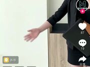 售楼小姐带我看房献身冲业绩--叶一涵主演