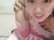 哺乳期大奶骚浪嫂子性欲强一直求操 沙发跪舔 无套抽插爆操