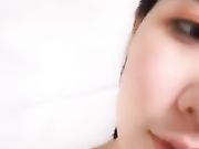 女神思瑞手机直播和眼镜男啪啪啪 据她说是个送了很多礼物的粉丝