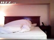 服务员酒店和房客激情打炮被偷拍