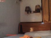 性经验不足的小嫩妹被大鸡巴男友多姿势狂干直至鬼哭狼嚎