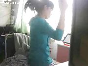 花了800元招嫖学生妹回家做爱 压抑了好久的欲望在快炮抽插中释放