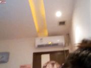 小鲜肉表哥周末到宿舍表妹提出变态要求:让表妹帮忙足交