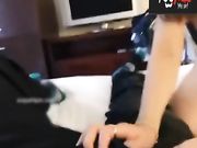 网络红人大淫骚何奕恋远赴美国终于尝到了大黑香蕉 被黑大叔的鸡巴狂操