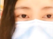 宅男撸管推荐大学生兼职女主播带口罩开直播大喊:官人我要玩逼逼和狼友分享经验