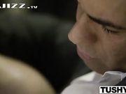 Jojo Kiss初次献上她紧致的肛门 真的超紧 没一会就射进去了