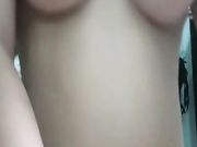 极品美臀尤物认真给我舔鸡巴的回报就是被后入大力爆操