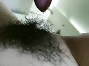 风骚少妇网吧勾引打游戏的小哥，到网吧厕所激情啪啪好刺激