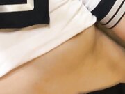 绿帽老公携饥渴娇妻与单男疯狂3P私拍流出 水手制服装前怼后操